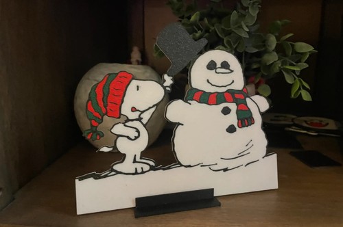 Snoopy and snowman home - snoopy,