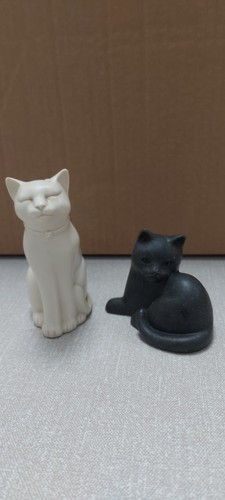 Vintage cat figurines - vintage,