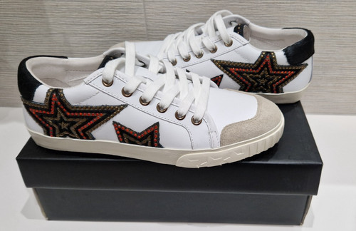Ash magic trainers - magic,