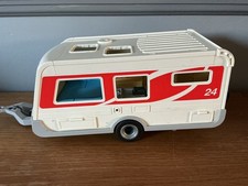 PLAYMOBIL FAMILY FUN CARAVAN
