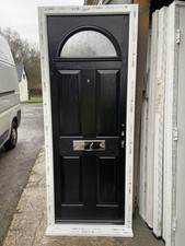 NEW TRADITIONAL STYLE BLACK