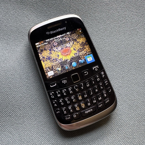 Blackberry curve 9320 512mb - blackberry,