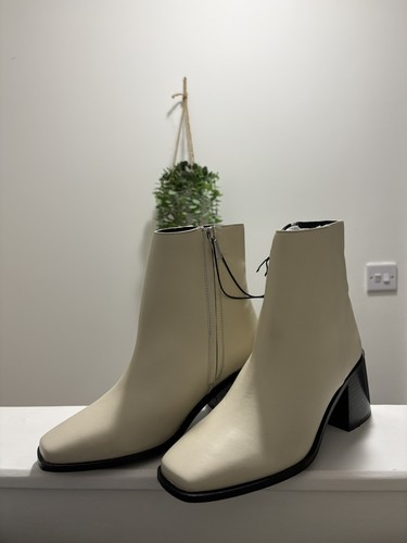 New women look - look, cream