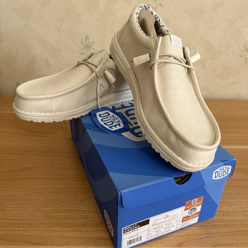 Hey dude wally stretch canvas - wally,