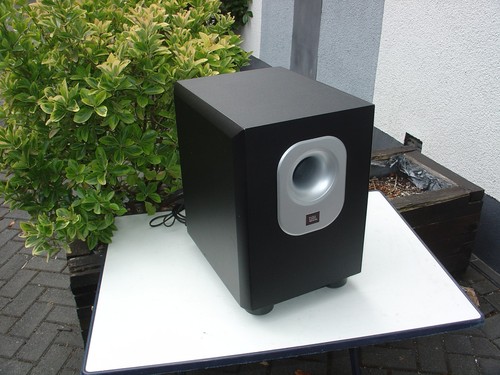 Jbl sub 200 - sub, active