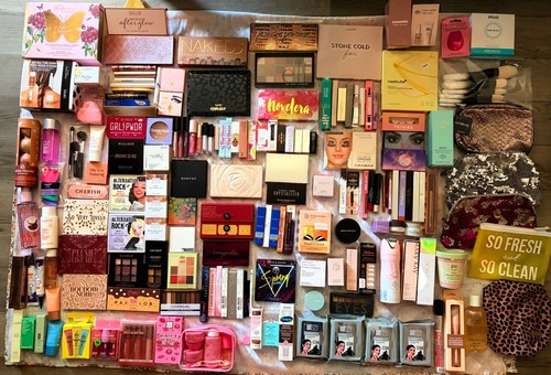 Huge make lot - up,