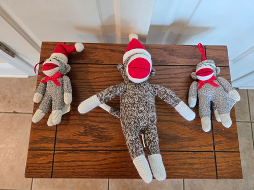 Lot sock monkeys 2 - 3,