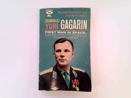 Cosmonaut yuri gagarin first - cosmonaut, gagarin: