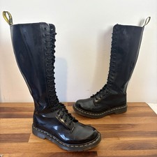 Dr Martens 1B60 20 Holes Knee