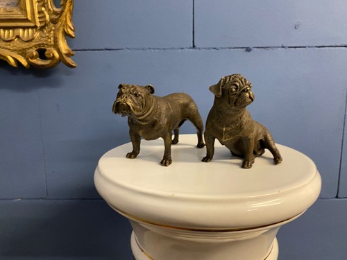Bronze sculpture english - bronze,