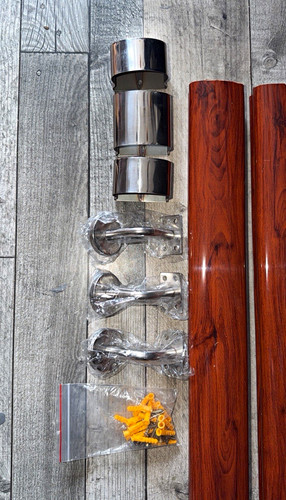 Dark brown wood indoor - 2x,