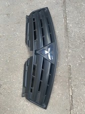 Mitsubishi L200 Grill