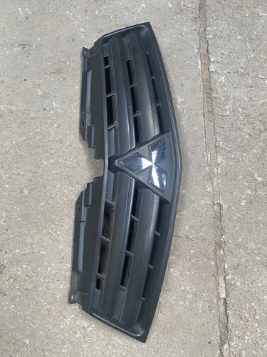 Mitsubishi l200 grill - mitsubishi,