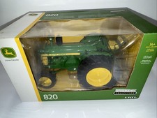 ERTL John Deere 820 Prestige