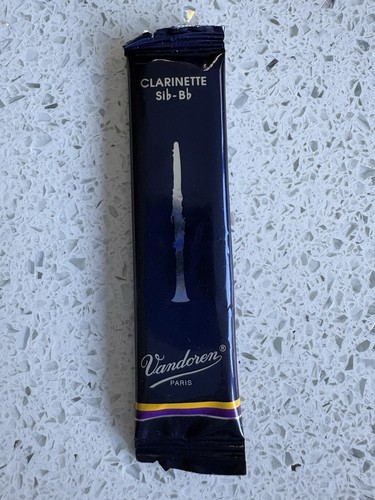 Vandoren flat clarinet - b,