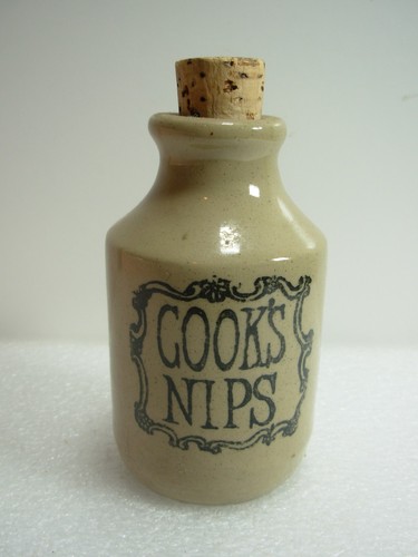 Pottery bottle with - pottery, saying