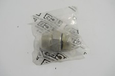 JCB Part No: KNJ0605 - 'ADAPTOR' - For JS360, JS190, JS180, JS160 etc...