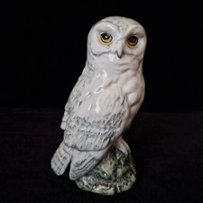 Vintage Royal Doulton / Whyte & Mackay Scotch Whisky Figurine "Snowy Owl"