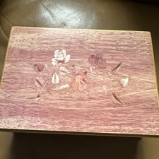 Win Mele & Co  Oriental Rose