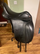 Kent & Masters original dressage saddle 17.5”, adjustable gullet