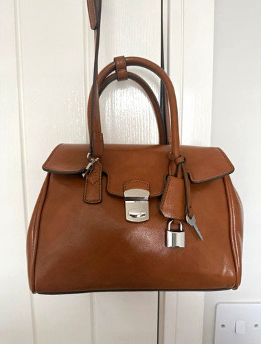 Mng mango brown siena - by,