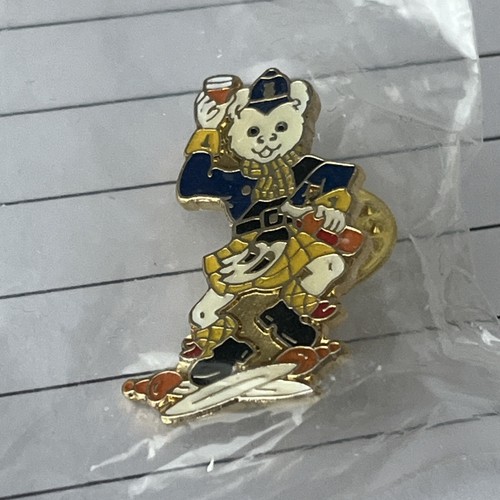 Rupert bear collectable pin - *,