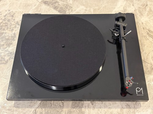 Rega planar turntable - planar, 1