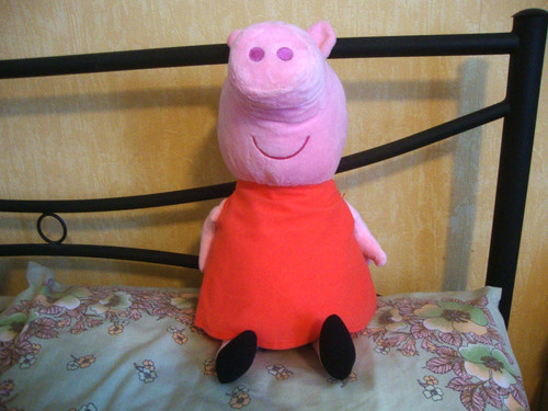 Large peppa pig soft toy - large,