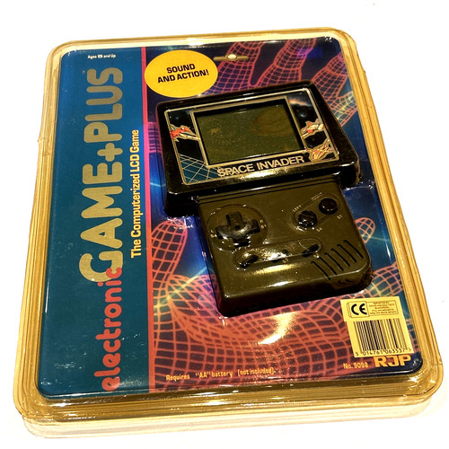 Space invader lcd handheld - invader,