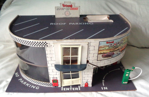 Vintage tri ang spot wooden - vintage,