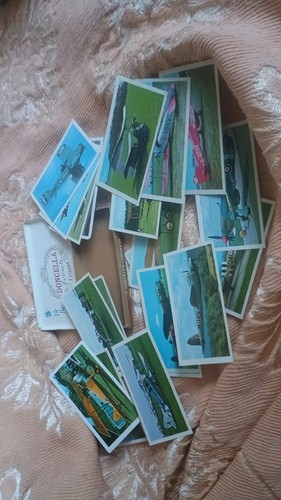 Doncella cigar cards - cards, golden