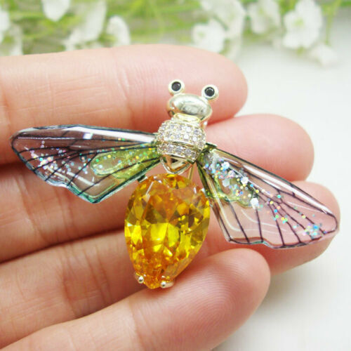 Vintage green bee insect - green,
