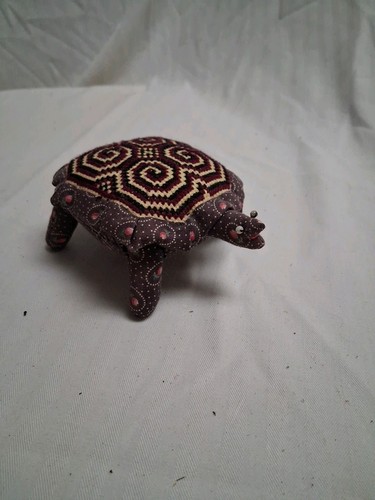 Hmong handwork sewn turtle pin - hmong,