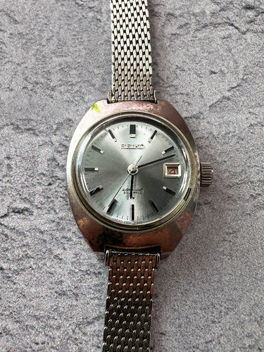Vintage seiko ladies watch - seiko,
