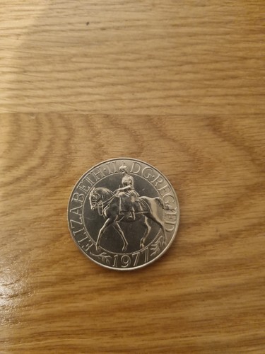 1977 queen elizabeth ii - (rare),