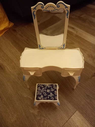 Vintage sindy dressing table - dressing,