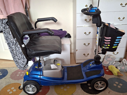 Ush blue wheel - 4-wheel, mobility