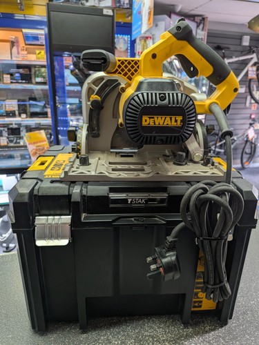 Dewalt dws520 240v plunge saw - dewalt,