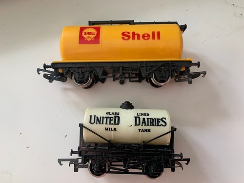 Hornby tank wagons gauge - wagons, oo