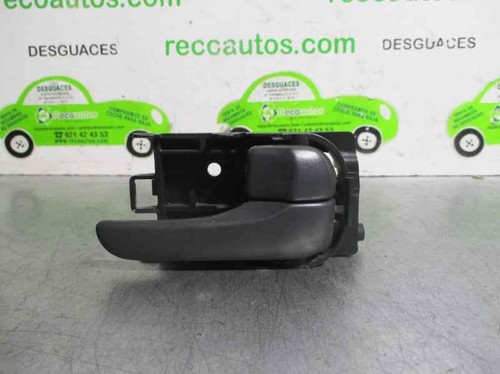 Interior right rear handle - interior,