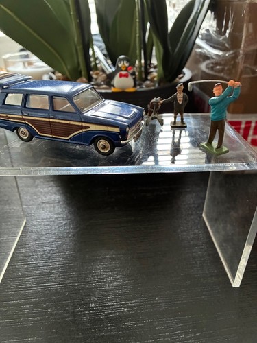 Corgi toys 440 - 440.ford, consul