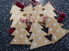 7 x Wooden Christmas Tree