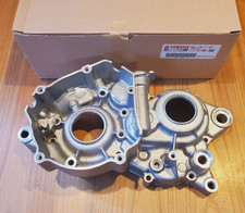 YAMAHA Genuine BLASTER YFS200  ENGINE CASES CRANKCASE  2XJ-15111-01-00 NEW