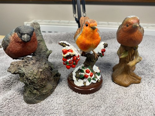 Ceramic robin figurines - 3,