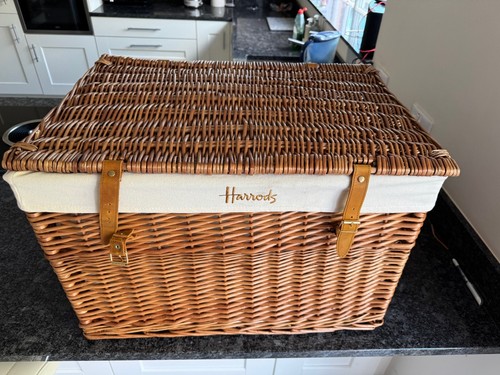 Harrods hamper linnen lined - harrods,