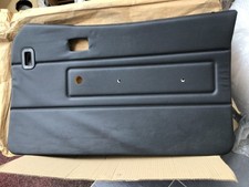 Austin Ambassador L and HL RH front door trim in black Y6A1756