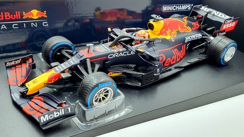 Minichamps scale 110 - minichamps, 1/18