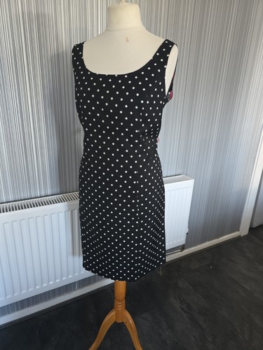 Jessica howard size - jessica, in
