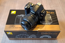 Nikon D40 kit DX Zoom - Inc Nikkor 18-55mm F/3.5 - 5.6 G ED lens