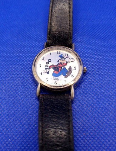 Disney pedre watch backwards - disney,